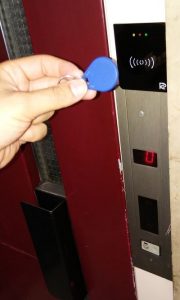 کنترل احضار آسانسور